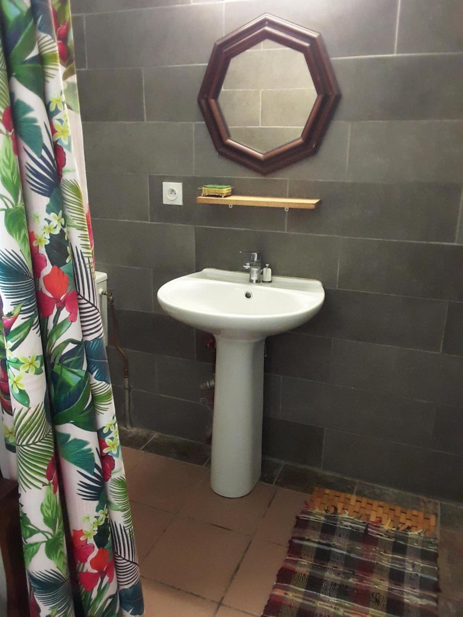 Le Tulear - Aux 4 Coins Du Monde Hotel Saint Pierre Quarto foto